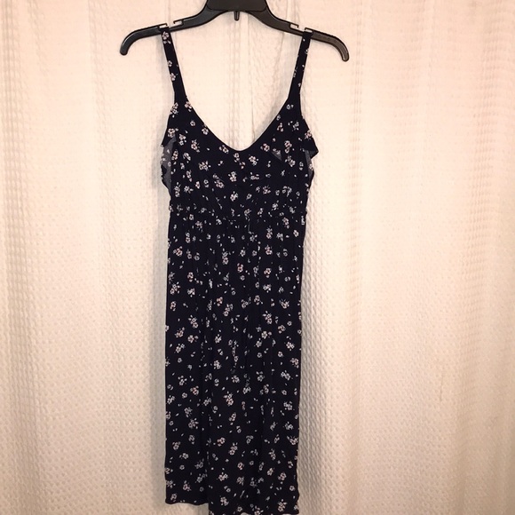 torrid Dresses & Skirts - 🌸floral knee length dress🌸